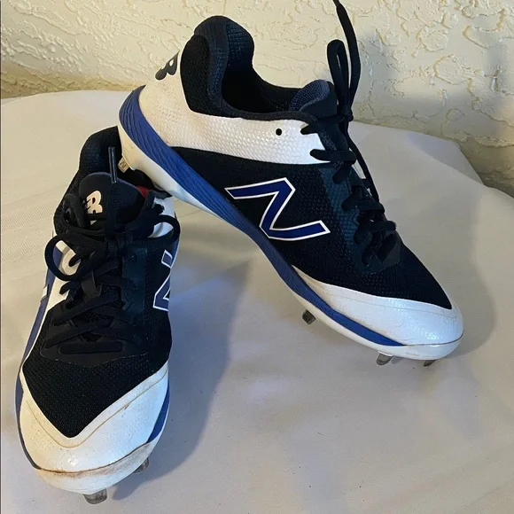 New Balance Navy and White Athletic Baseball Cleats - Picture 2 of 8